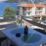Menikos הימארה