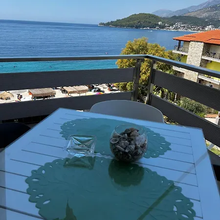 Menikos *