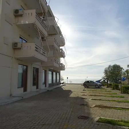 Menikos *