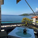Appartement Menikos *