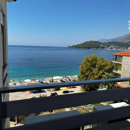 Menikos Apartment