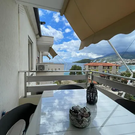 Apartment Menikos *