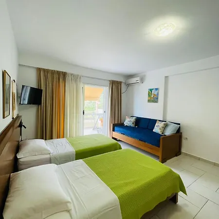 Menikos Apartment