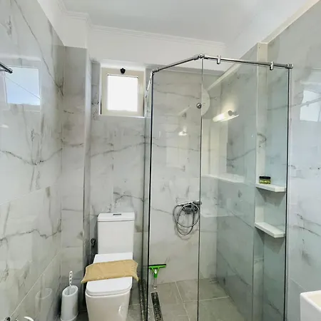 Menikos Apartment Himare