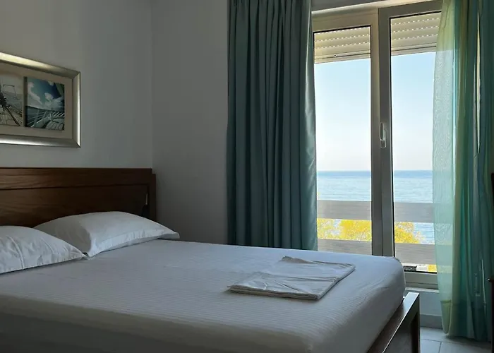 Menikos Appartement *