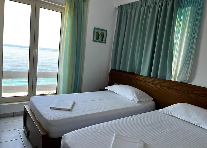 Menikos Appartement *